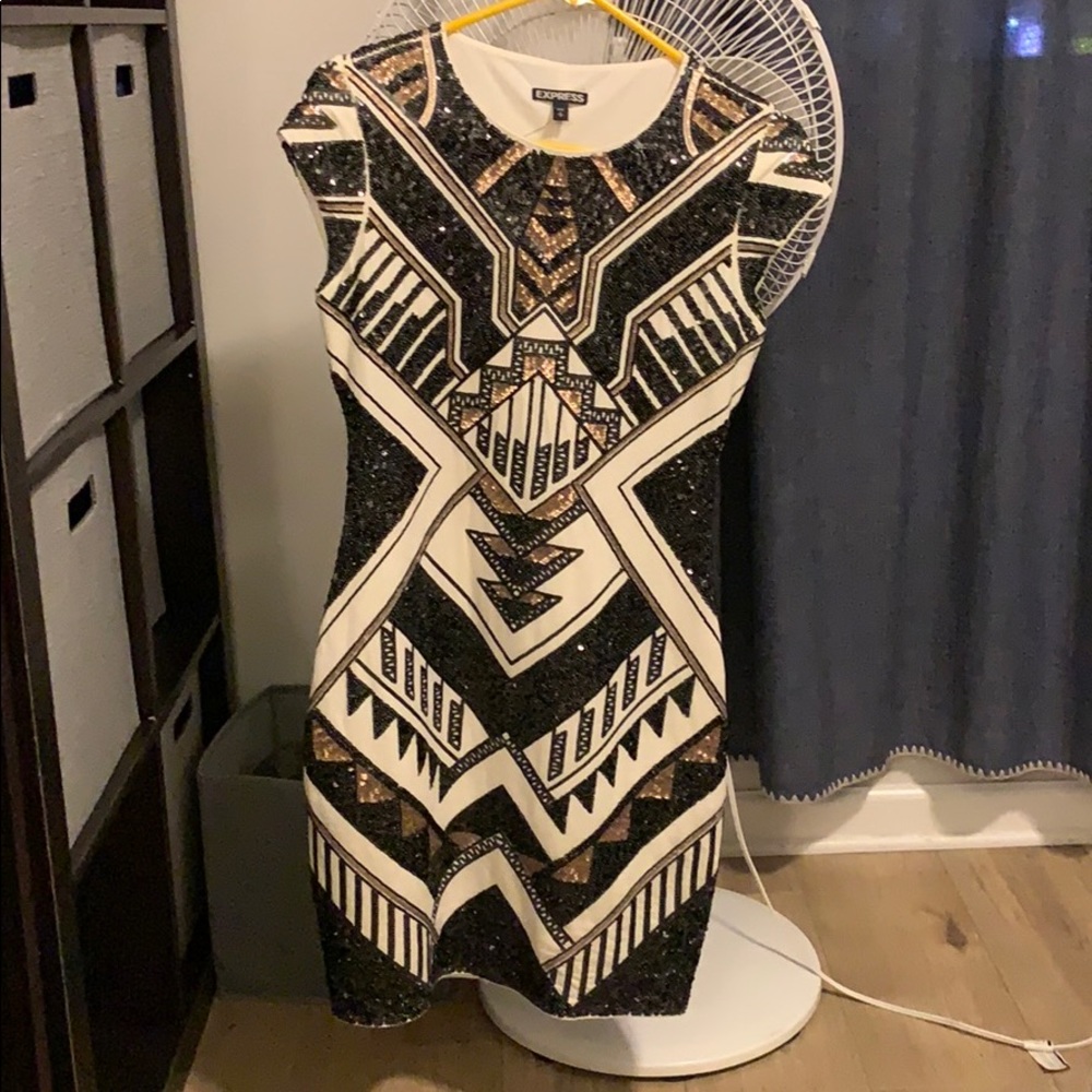 Express dress size SM